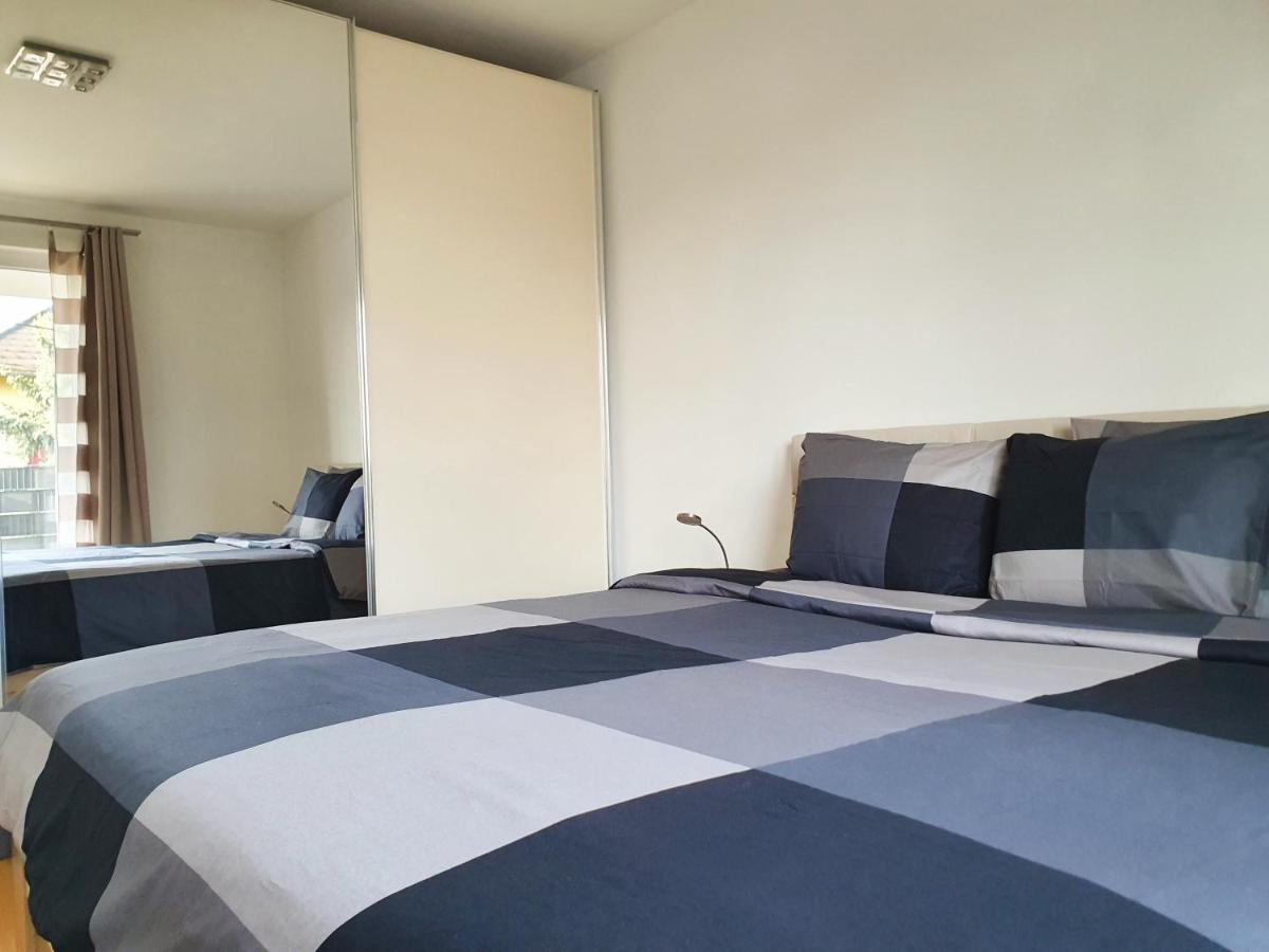 Near Lake Spacious & Furnished Beautiful Apartment Wien Eksteriør billede