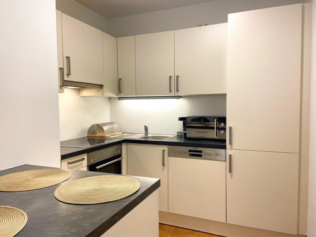 Near Lake Spacious & Furnished Beautiful Apartment Wien Eksteriør billede